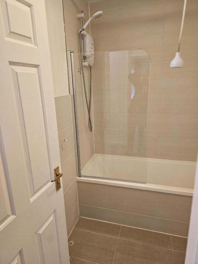 1 Bed Modern Flat Apartment ดิดคอท ภายนอก รูปภาพ